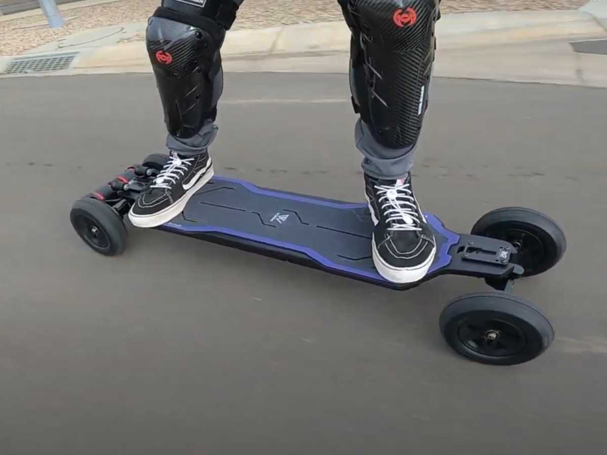 WowGo AT2 Plus Electric Skateboard