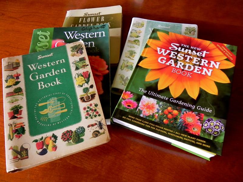 The New Western Garden Book by Sunset Editors